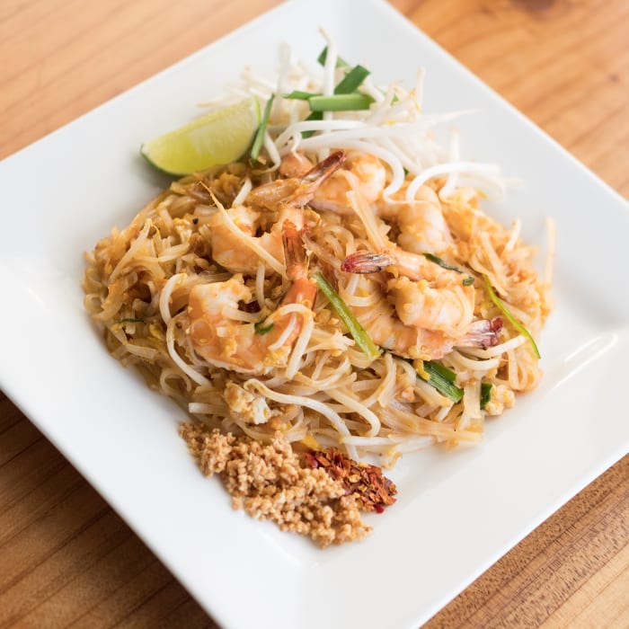 L - Pad Thai.